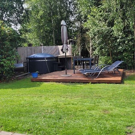 Lovely Holiday Home With Spa And Hot Tub Outside Hals Eksteriør bilde