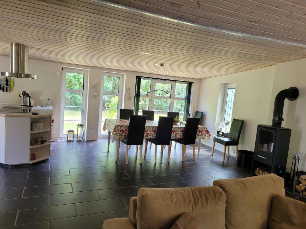 Lovely Holiday Home With Spa And Hot Tub Outside Hals Eksteriør bilde