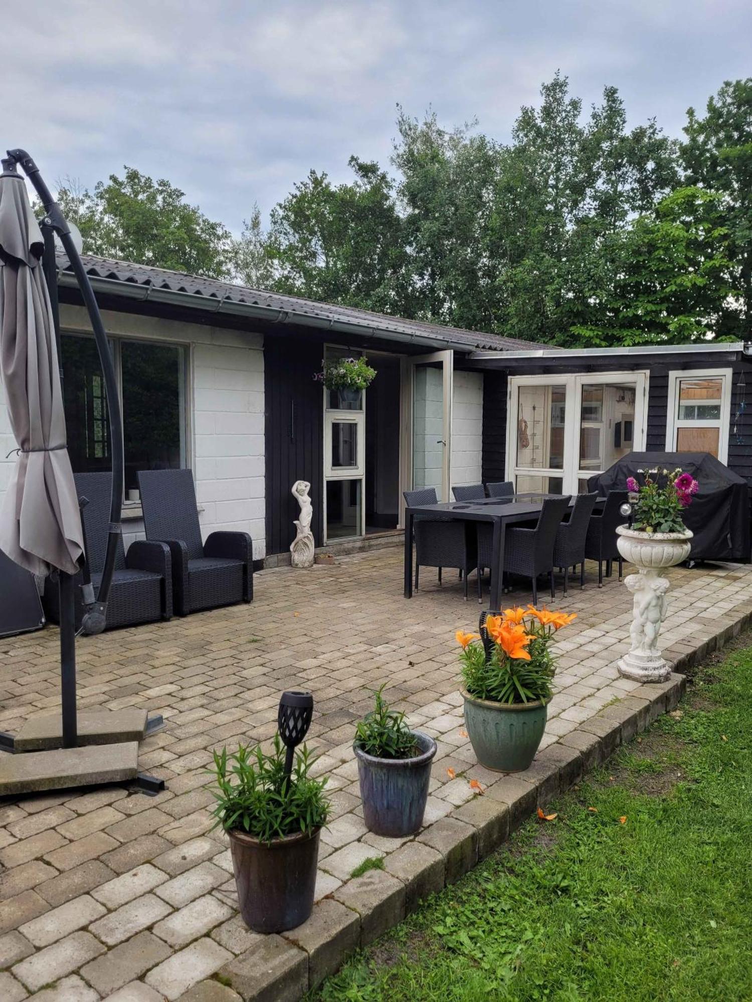 Lovely Holiday Home With Spa And Hot Tub Outside Hals Eksteriør bilde